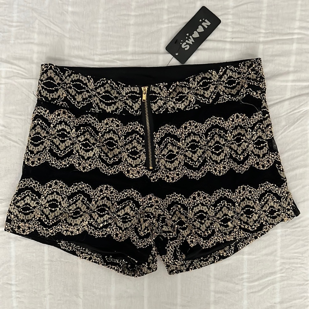 Swoon Boutique shorts